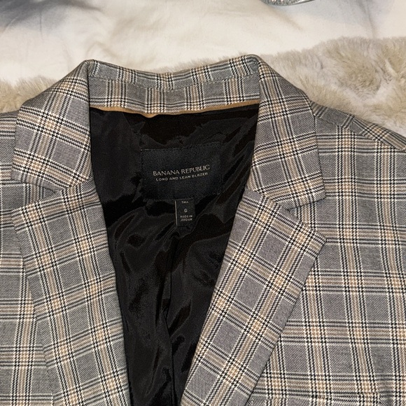 BR Long and Lean Blazer - Picture 5 of 8